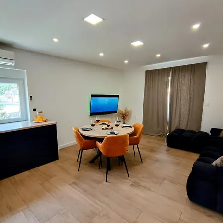 Appartement House