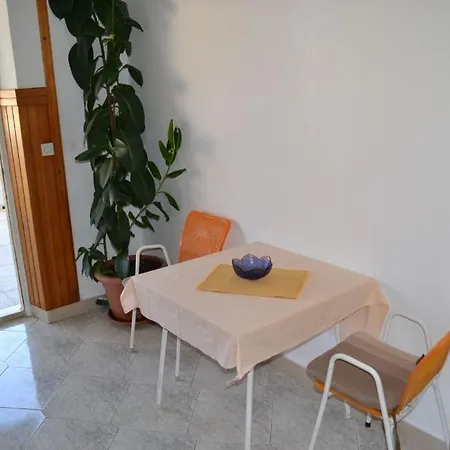Apartament House