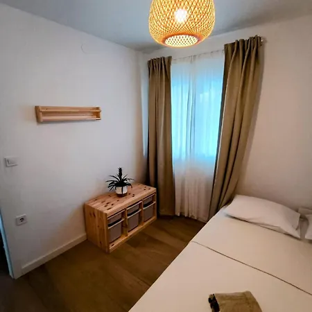 House Apartament *